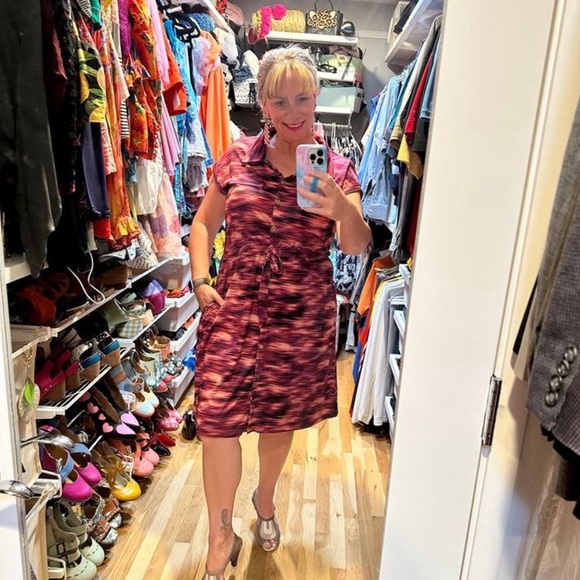 LuLaRoe Dresses & Skirts - Lularoe Stacie Button Up Dress M